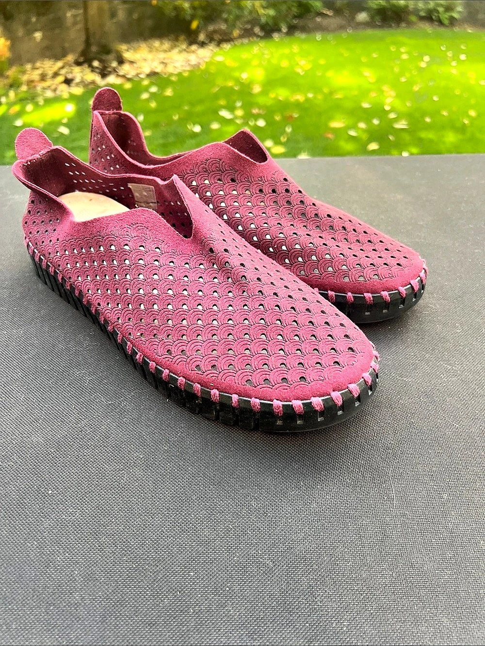Ilse Jacobsen Maroon and Black Size 39